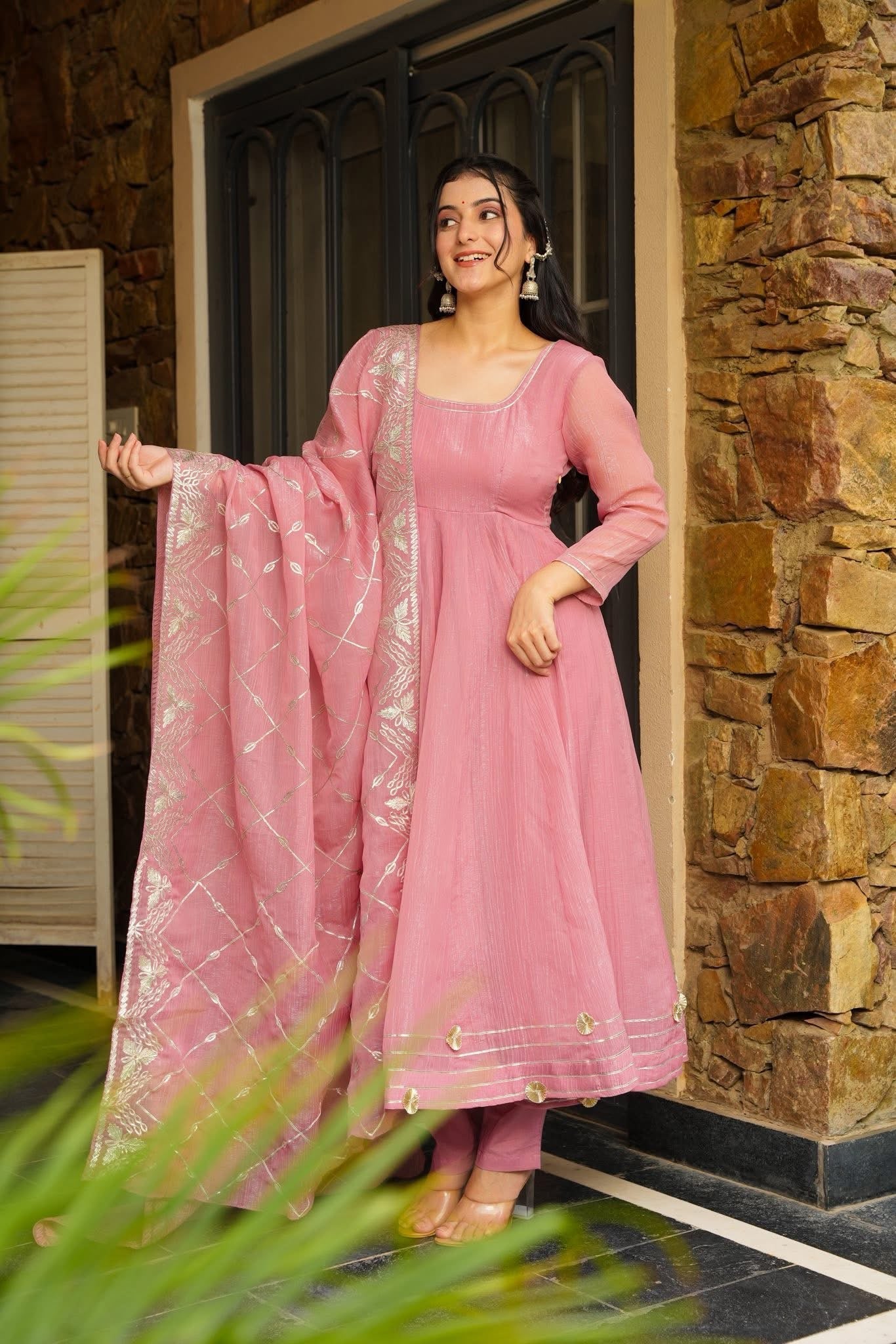 Rosy Raah Suit Set